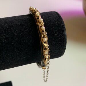 Black and Gold Clasp Bracelet